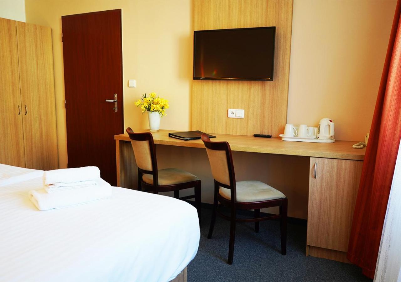 Hotel Baltaci U Nahonu 즐린 외부 사진